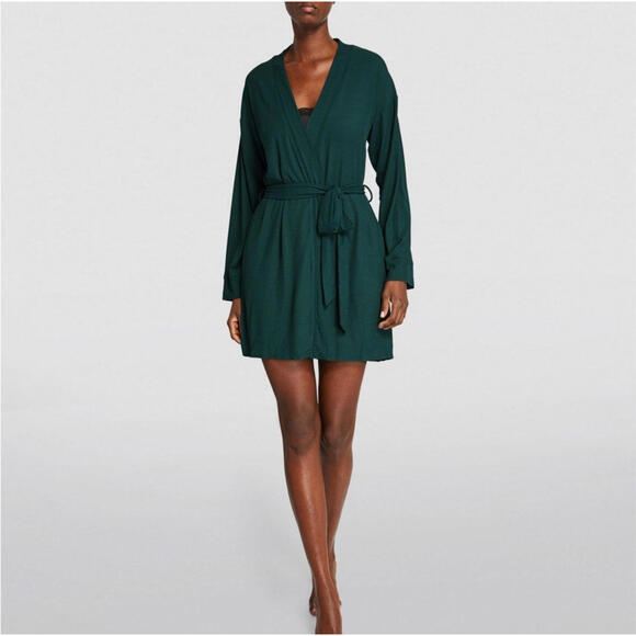 Skims Limited Edition Soft Lounge Short Robe in Color Cypress Size Small